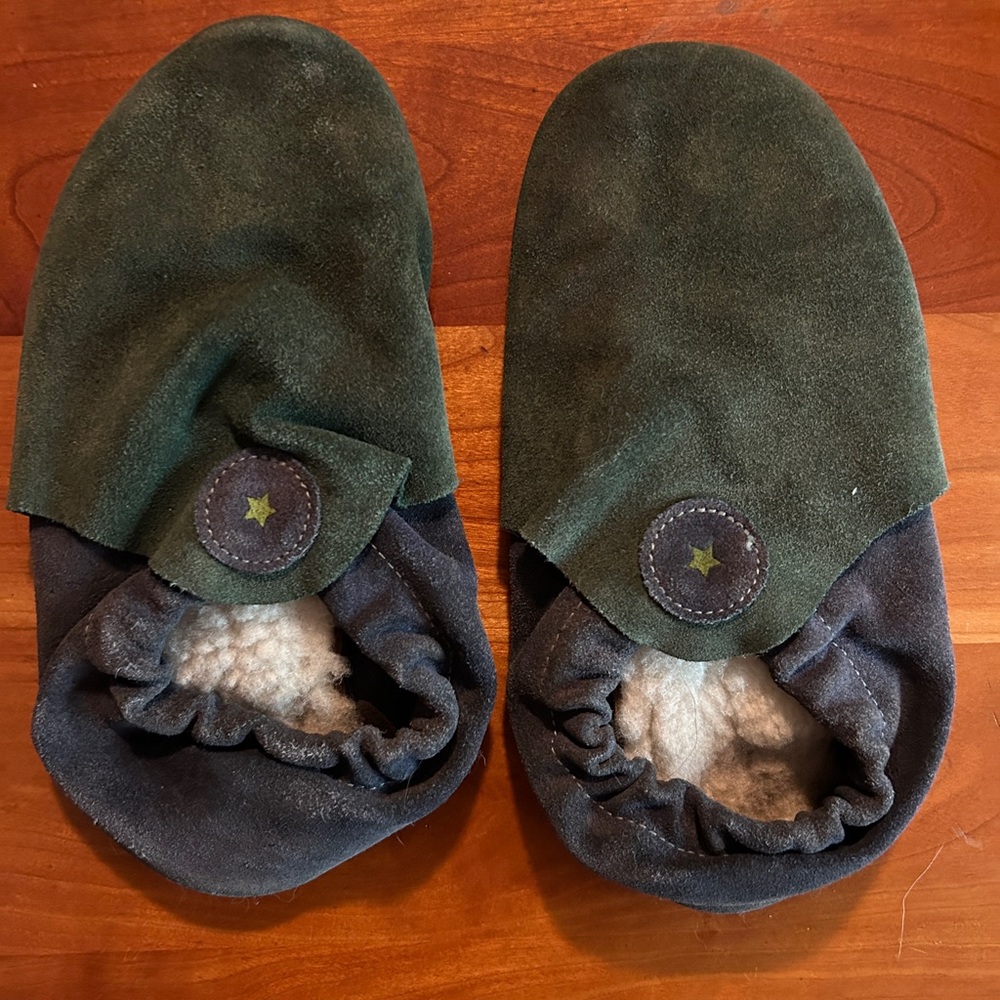 Child/Youth Roo Moccasin